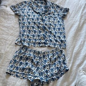 PERFECT CONDITION Roller Rabbit Blue and White MONKEYS Pajama Set - size S